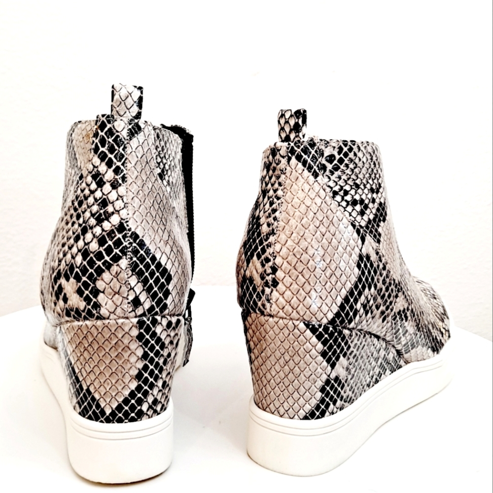 MIA wedge hidden heel sneakers ankle booties - Picture 10 of 17